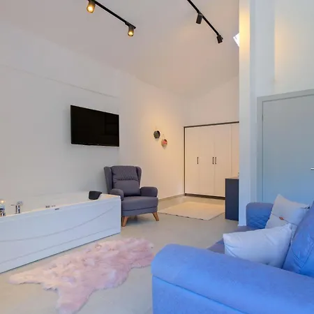 Villa Montana 1 *
