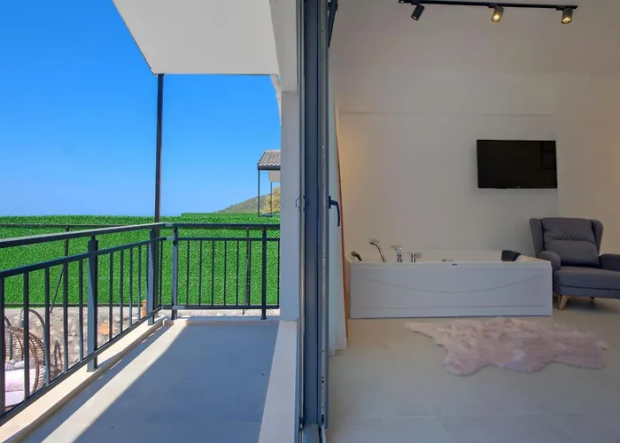 Villa Montana 1